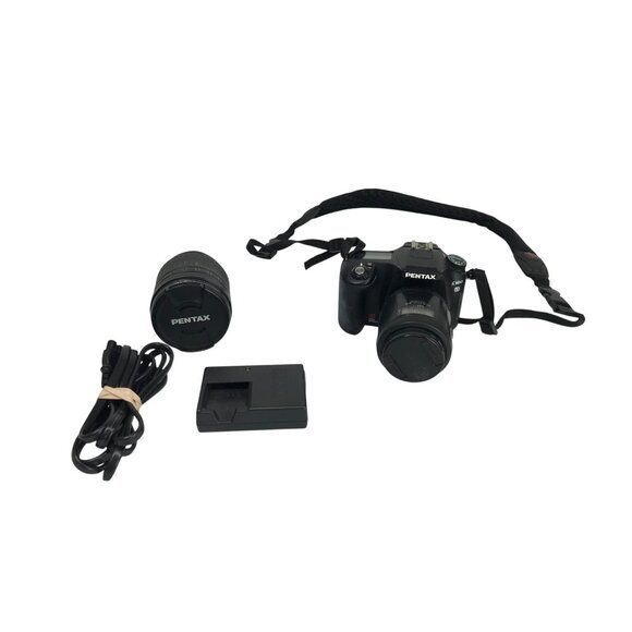 PENTAX K100D CAMERA w/2 lenses PENTAX 50 MACRO, PENTAX 28-200 - Picture 1 of 11